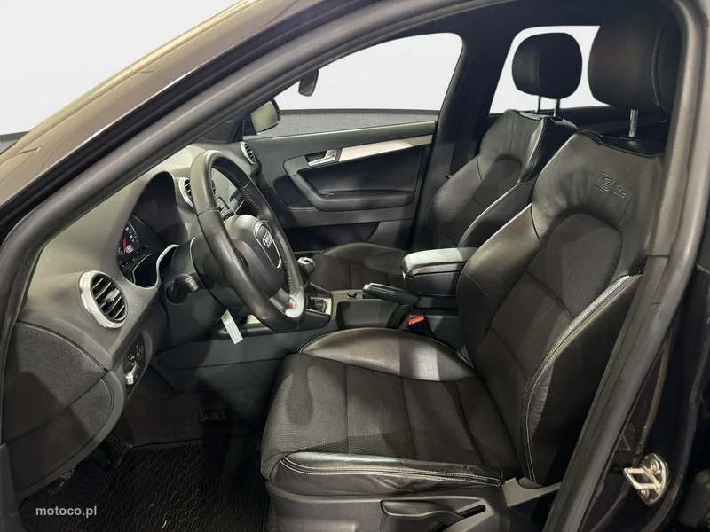 Audi A3 8P 21