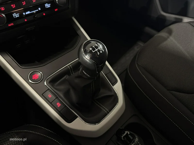 Seat Arona 22