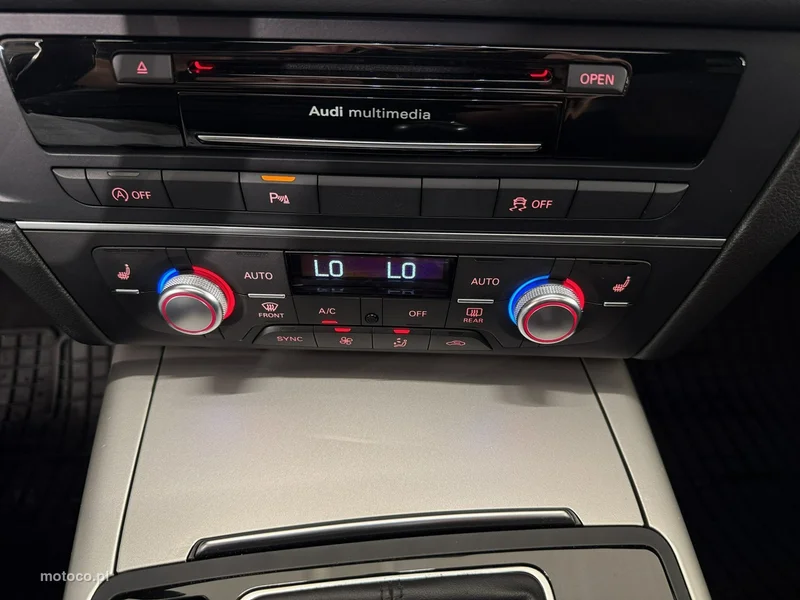 Audi A6 C7 24