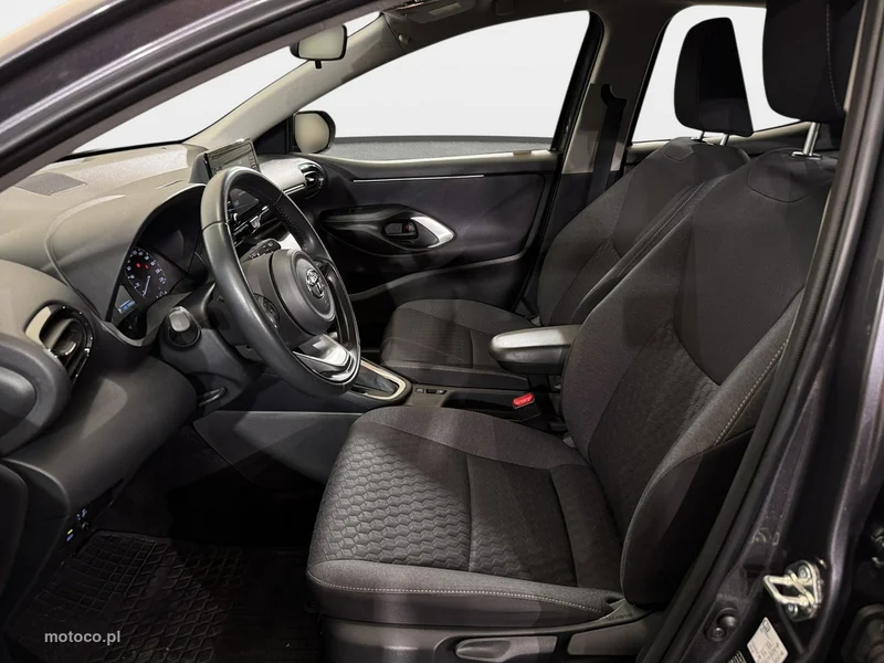 Toyota Yaris XP210 24