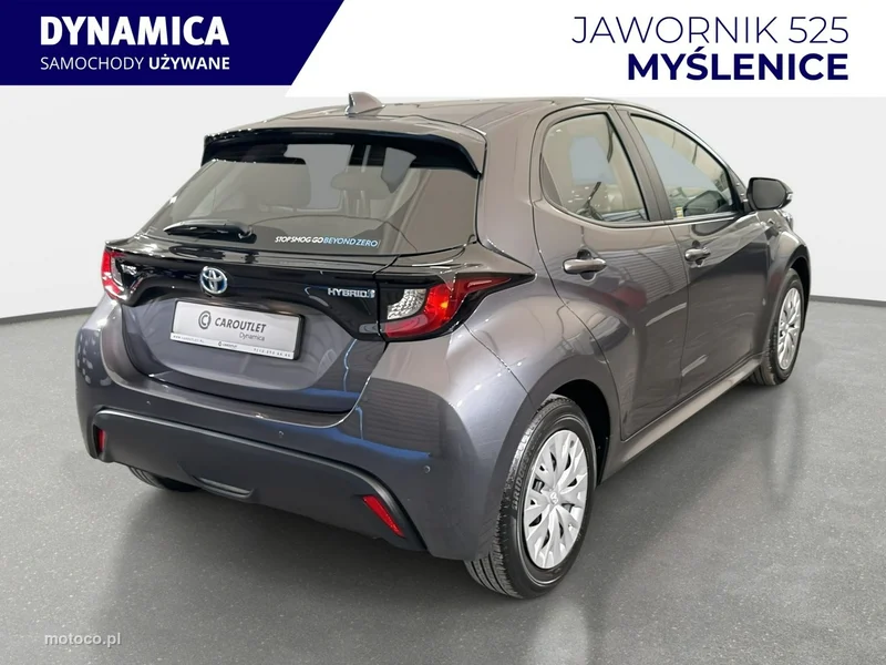 Toyota Yaris XP210 8