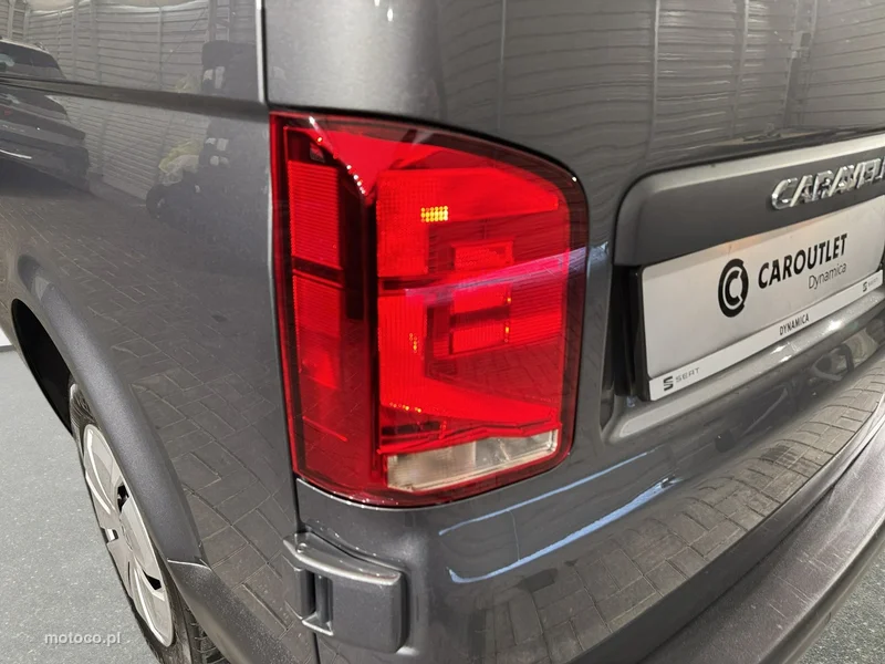 Volkswagen Caravelle 11