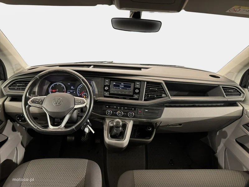 Volkswagen Caravelle 12
