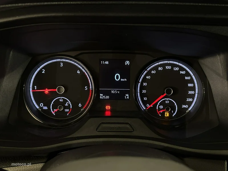 Volkswagen Caravelle 14