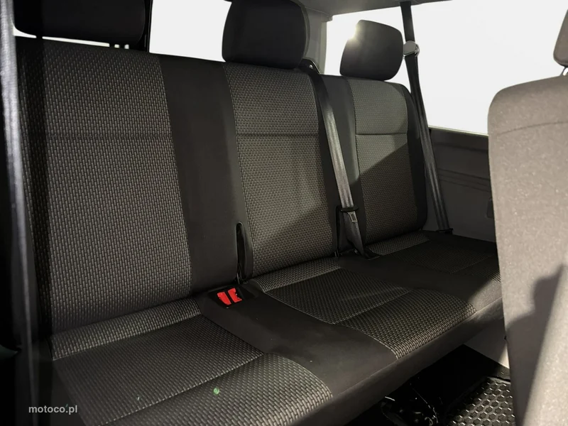 Volkswagen Caravelle 21