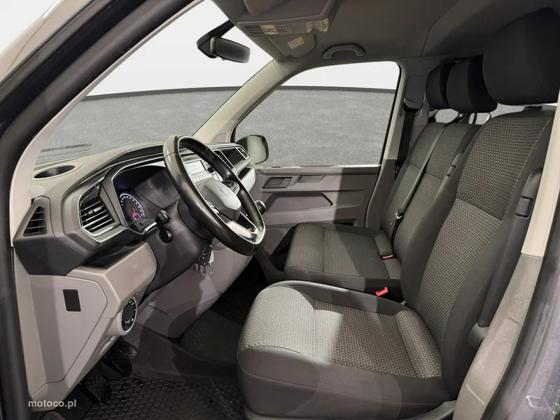 Volkswagen Caravelle 24