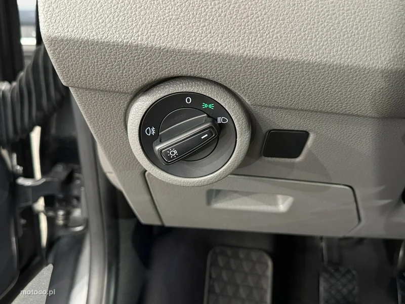 Volkswagen Caravelle 25