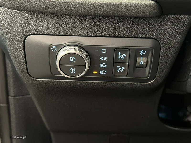 Ford Kuga III 31