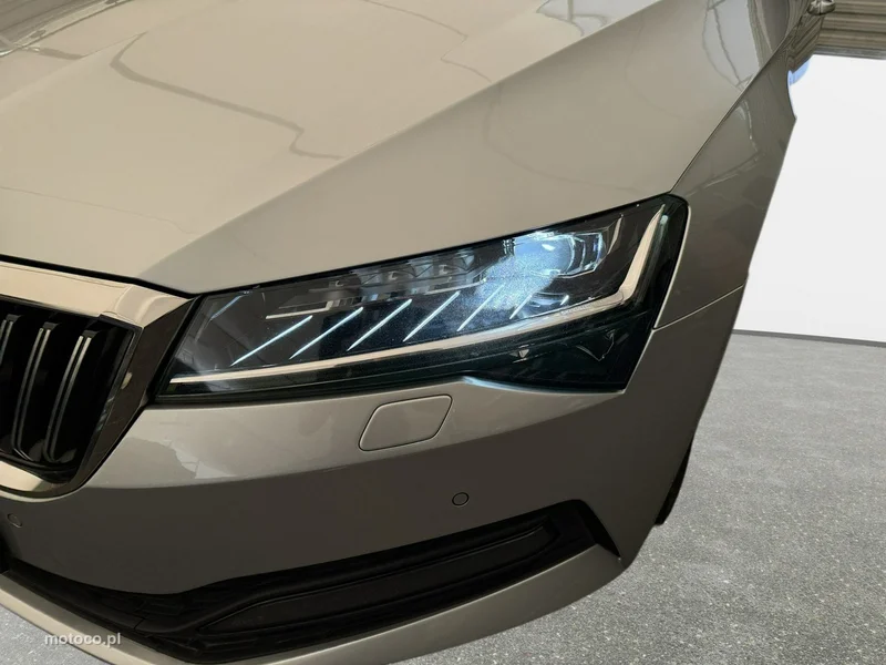 Skoda Superb III 9