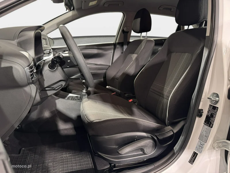 Hyundai i20 11