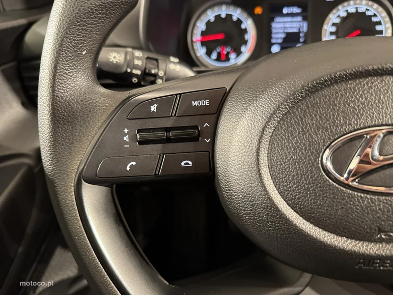 Hyundai i20 16