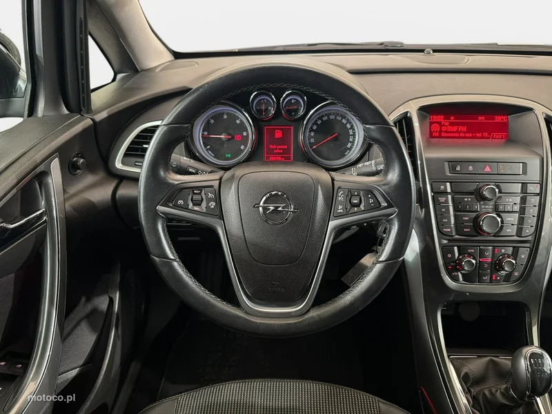 Opel Astra Sports Tourer 14