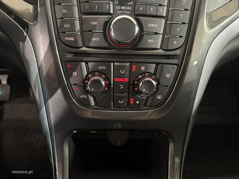 Opel Astra Sports Tourer 19