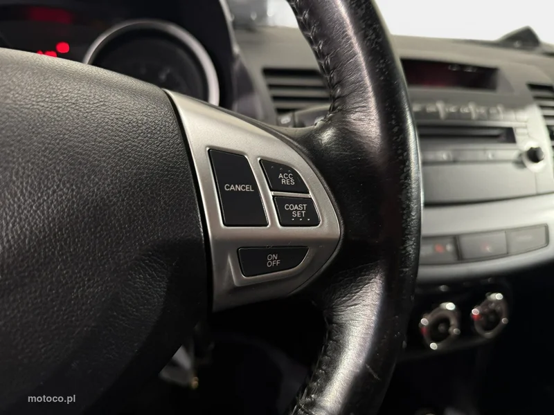 Mitsubishi Lancer 13
