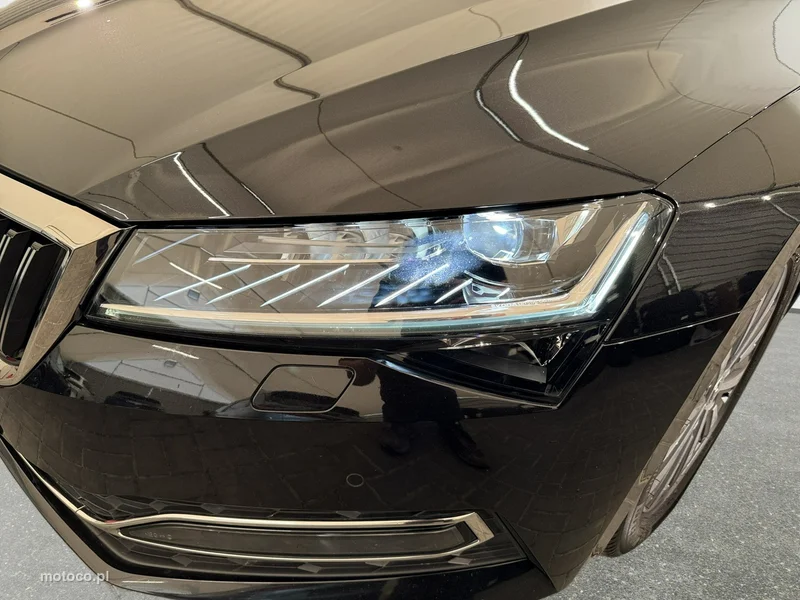 Skoda Superb III 9