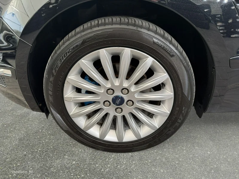 Ford S-Max I 9