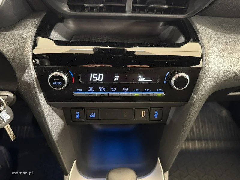 Toyota Yaris Cross XP210 23