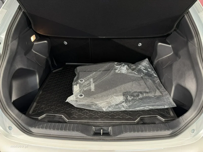 Toyota Yaris Cross XP210 28