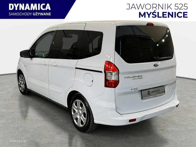 Ford Tourneo Courier 5