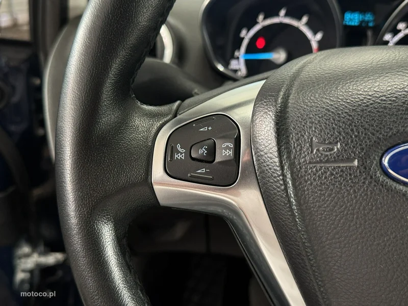 Ford Fiesta VI 12
