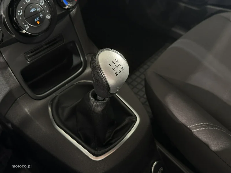 Ford Fiesta VI 16