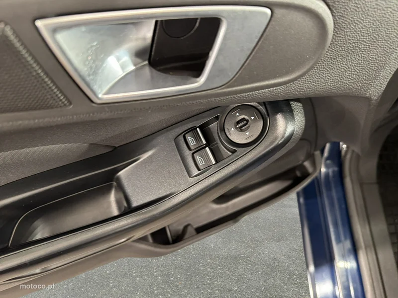 Ford Fiesta VI 20