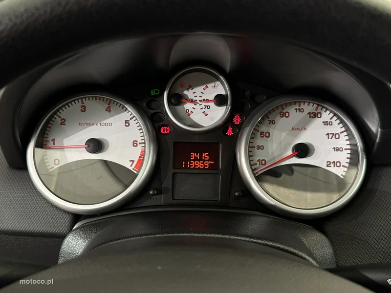 Peugeot 207 11