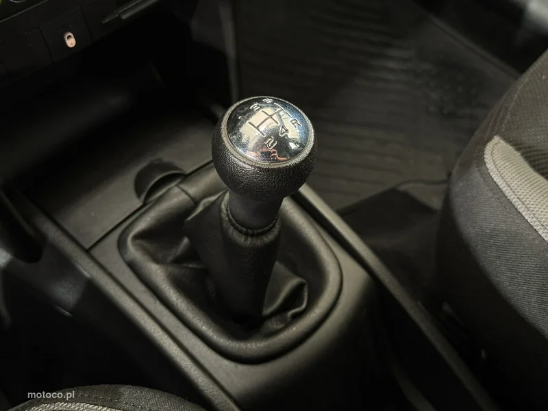 Peugeot 207 16