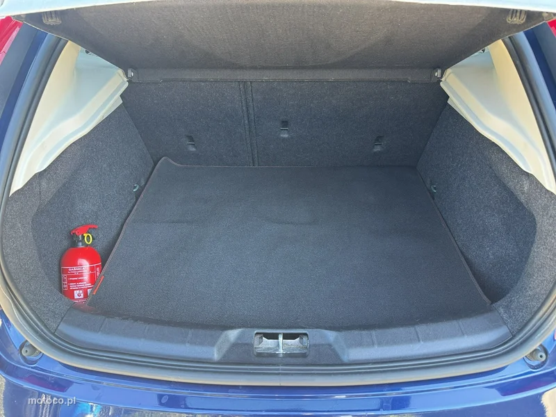 Volvo V40 18