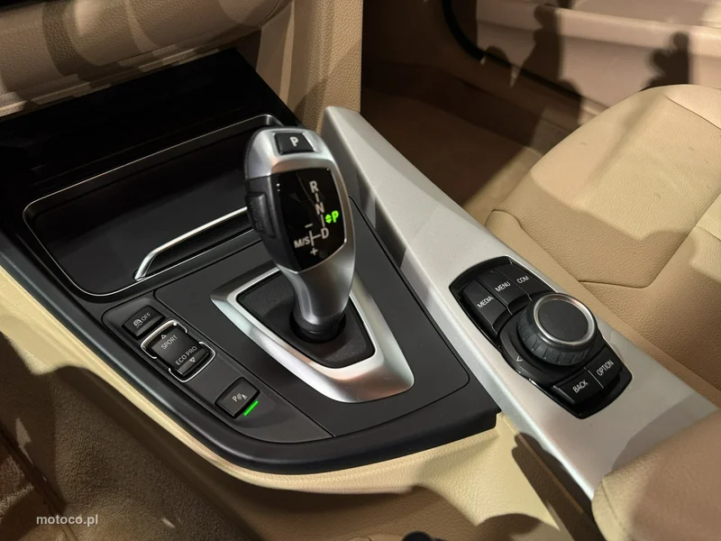 BMW Seria 3 G20 3GT 24