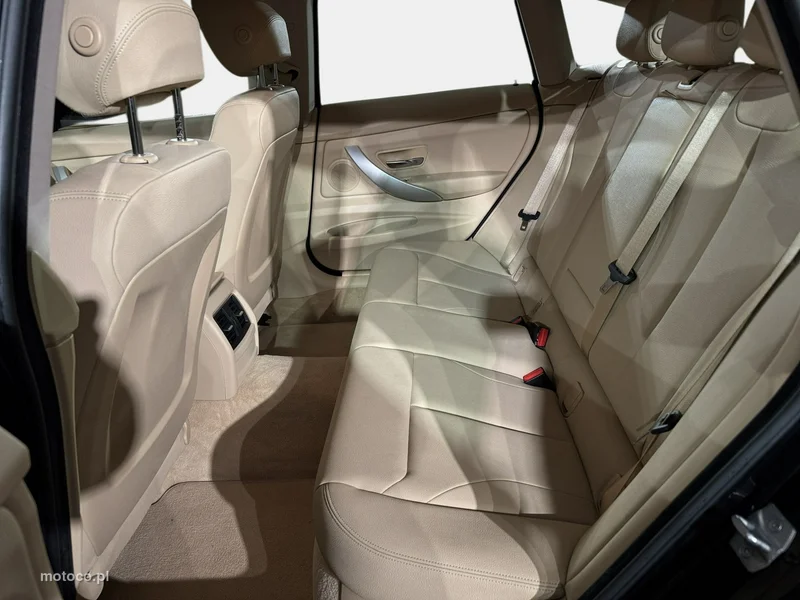 BMW Seria 3 G20 3GT 25