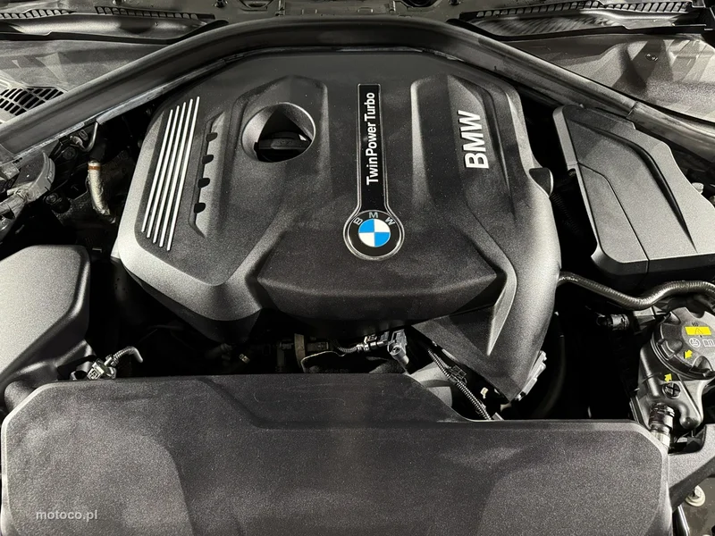BMW Seria 3 G20 3GT 32