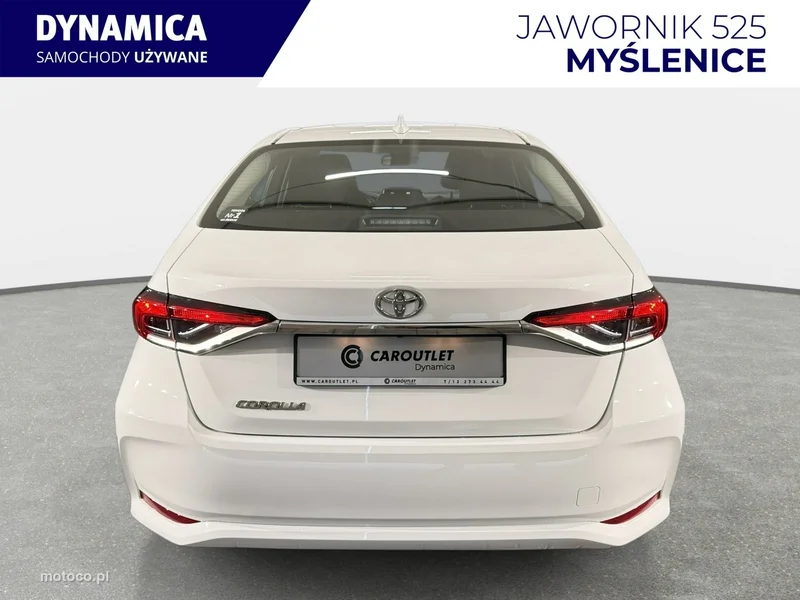 Toyota Corolla E210 7