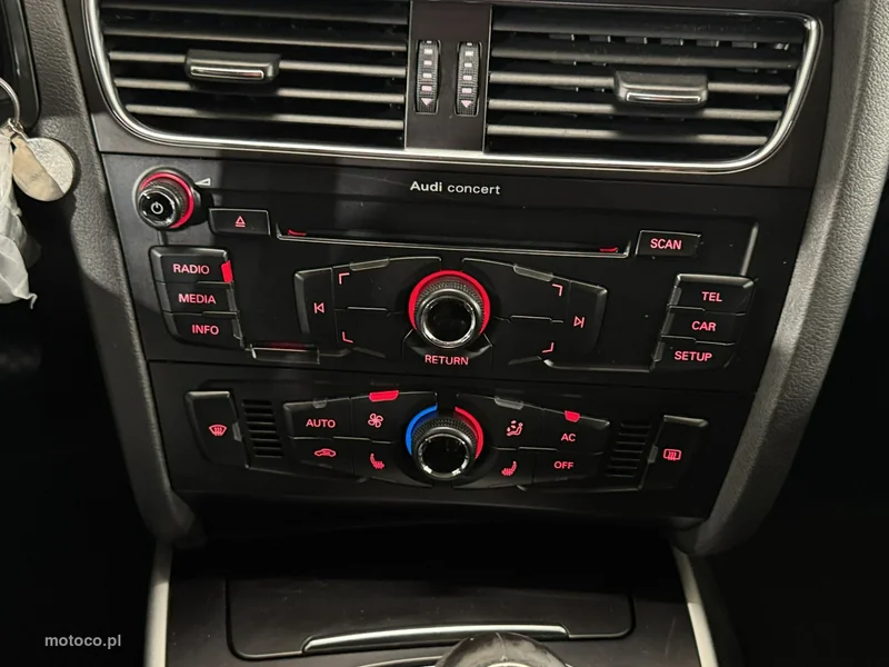 Audi A4 B8 15