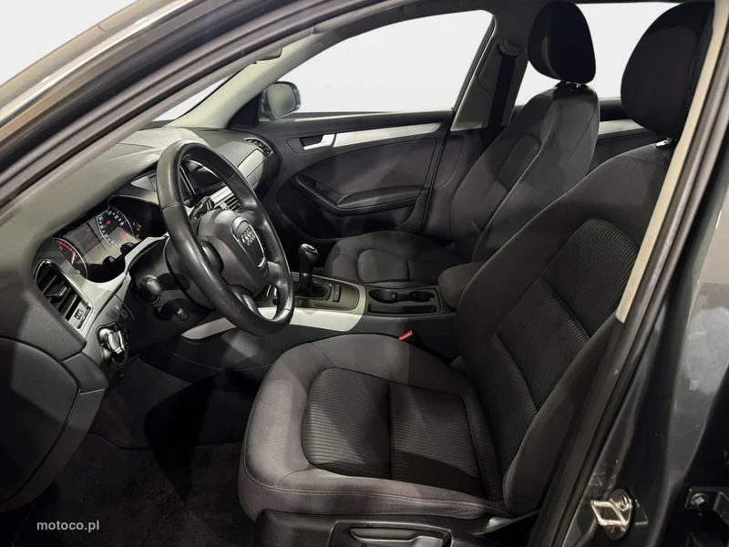Audi A4 B8 19