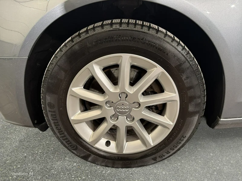 Audi A4 B8 9