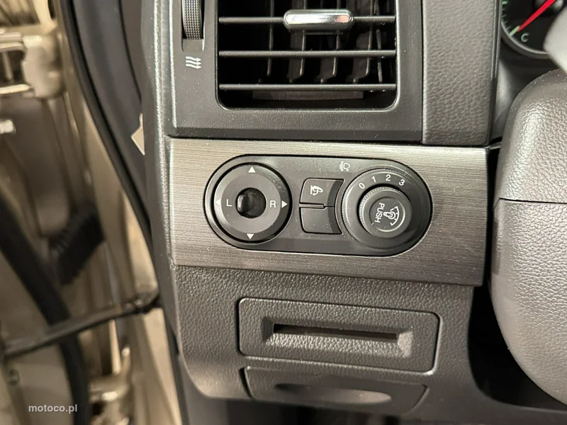 Chevrolet Captiva 24