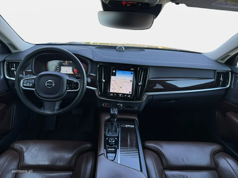 Volvo S90 12