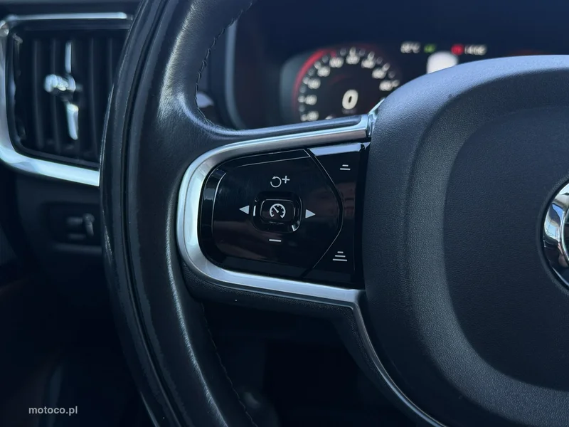 Volvo S90 16