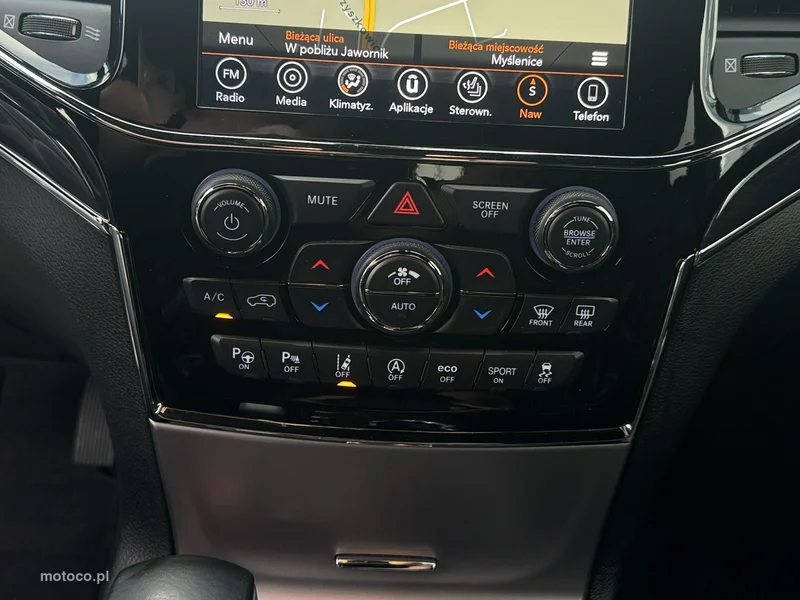 Jeep Grand Cherokee 23