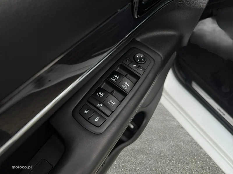Jeep Grand Cherokee 27