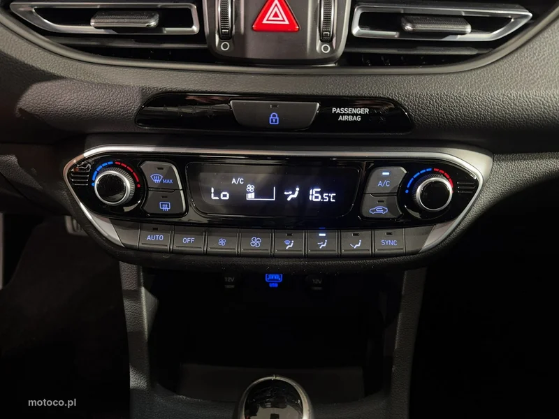 Hyundai i30 21