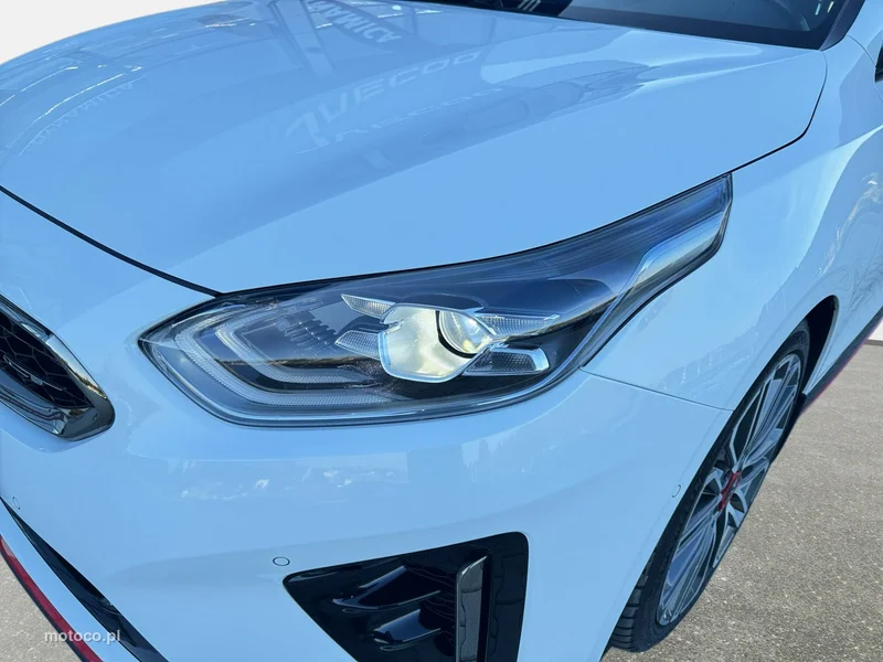 Kia Pro_cee'd 9