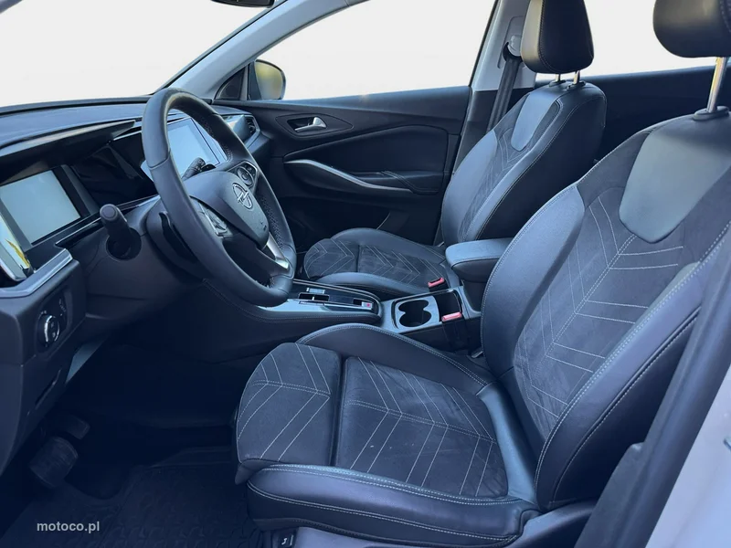 Opel Grandland II 28