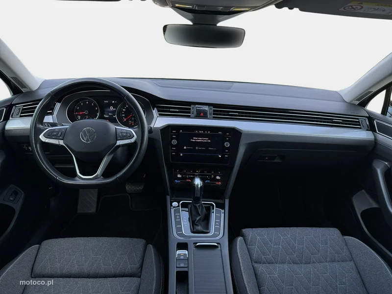 Volkswagen Passat Variant B8 12