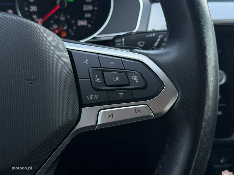 Volkswagen Passat Variant B8 16