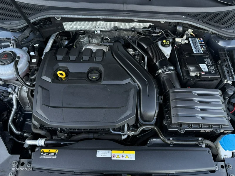 Volkswagen Passat Variant B8 27