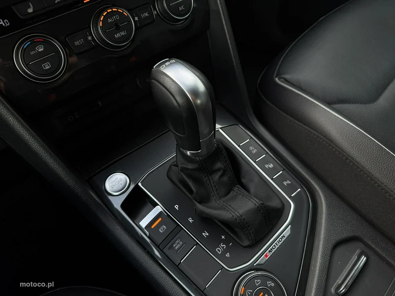 Volkswagen Tiguan AD 27