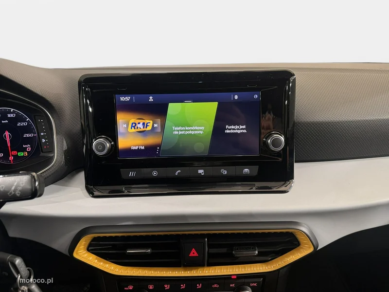 Seat Arona 22