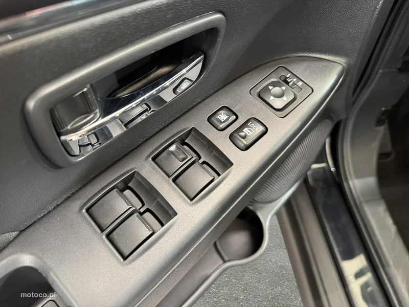 Mitsubishi ASX 16